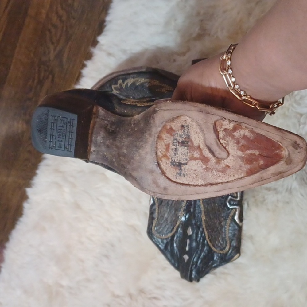 Corral Women's Boot Brown Black Size 9.5 Wing & Cross  Leather - Picture 9 of 10